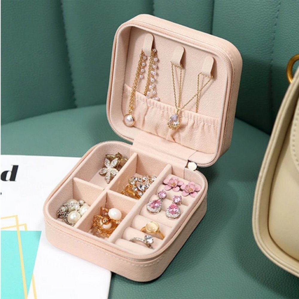 2/$35🌷New Faux leather Travel Jewelry Case Small Jewelry Storage Organizer Bag